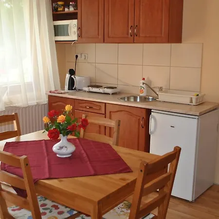 Apartment Mediterran Apartmanhaz *