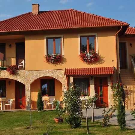 Mediterran Apartmanhaz