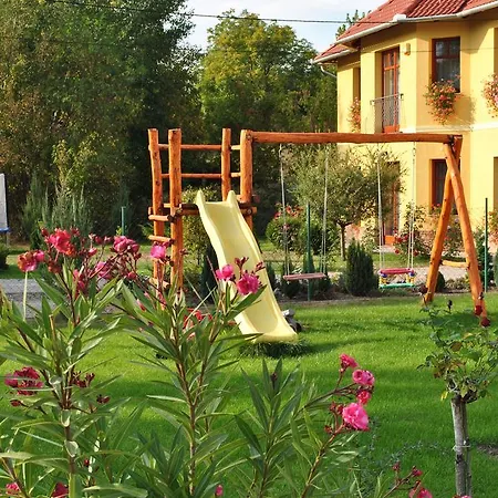 Mediterran Apartmanhaz Eger